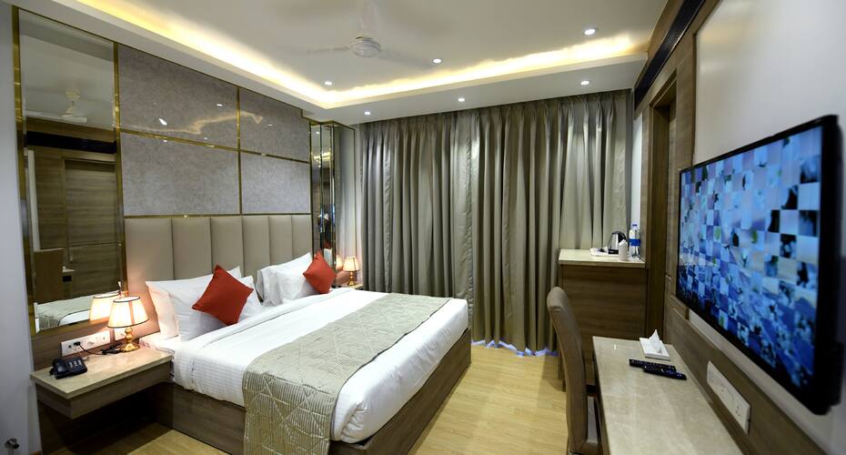 Tony Inn, New Delhi 1
